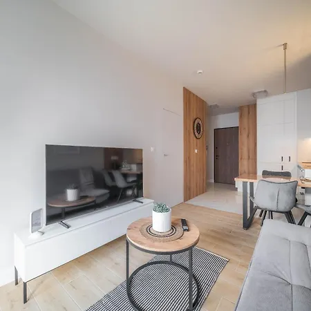 Kierbedzia Modern Apartamento Varsóvia